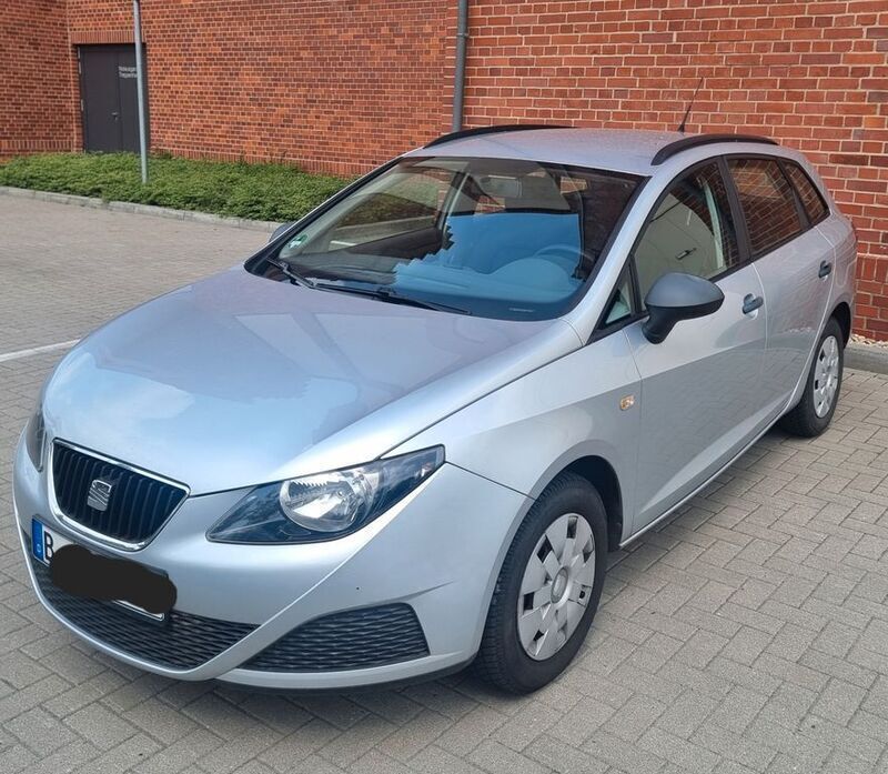 Silber Gebraucht 2011 Seat Ibiza Limousine | 5.990 € (Fairer Preis) - Bild 1/4