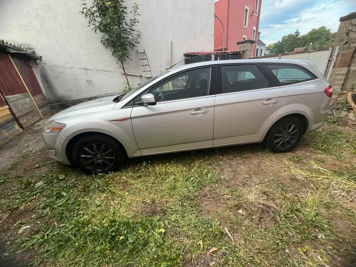 Gebraucht Ford Mondeo Titanium 175 PS (128 kW) 2009 Silber Kombi