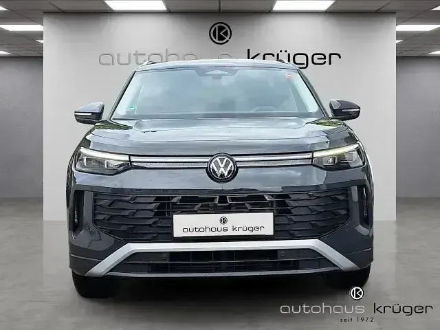 Gebraucht VW Tayron Life 150 PS (110 kW) 2025 Grau SUV
