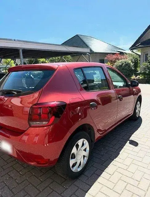 Gebraucht Dacia Sandero Essentiel 73 PS (53 kW) 2018 Rot Limousine