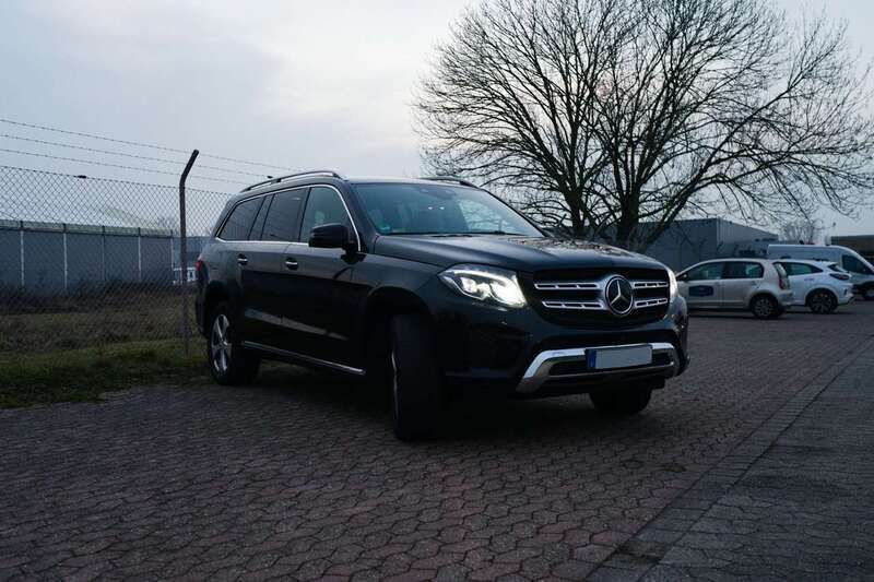 Schwarz Gebraucht 2016 Mercedes GLS500 SUV | 33.500 € - Bild 1/4