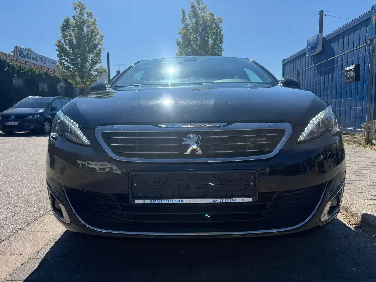Gebraucht Peugeot 308 GT-line 131 PS (96 kW) 2016 Schwarz Limousine
