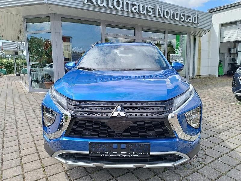 Gebraucht Mitsubishi Eclipse Cross Plus 188 PS (138 kW) 2024 Blau SUV