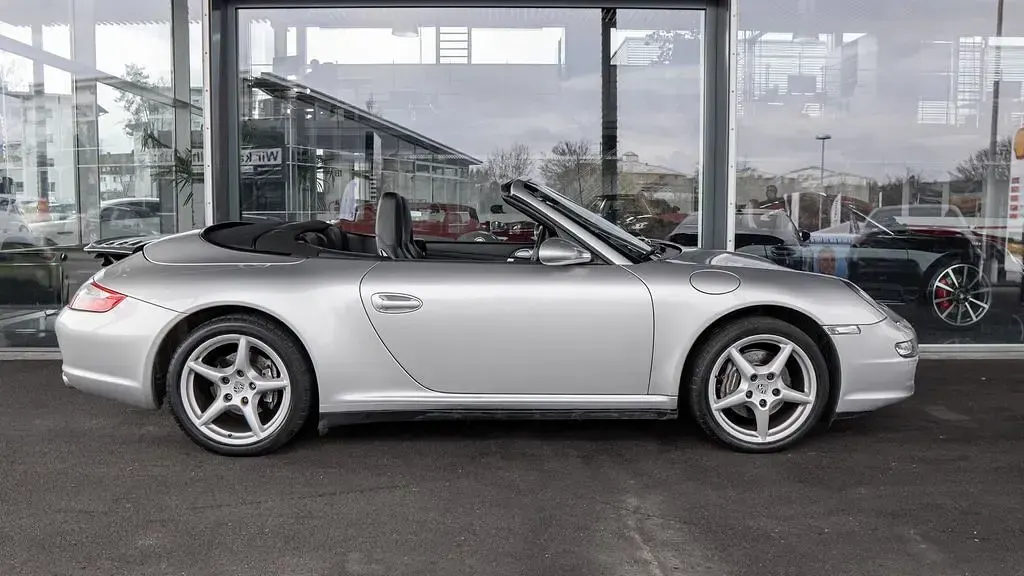 Gebraucht Porsche 911 Carrera Cabriolet 325 PS (239 kW) 2006 Arktissilber Cabrio