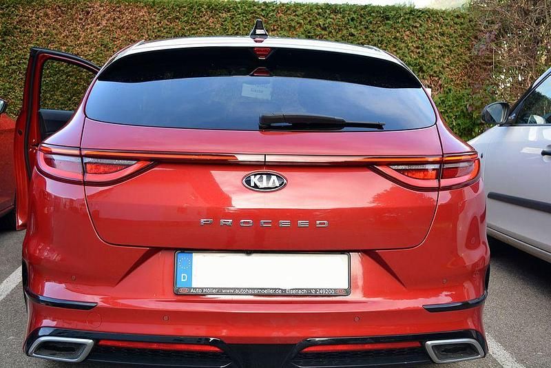 Gebraucht Kia ProCeed GT-Line 136 PS (100 kW) 2020 Rot Kleinwagen