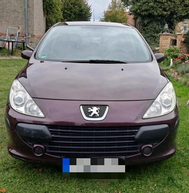 Andere farben Gebraucht 2006 Peugeot 307 Limousine | 2.050 € - Bild 1/4