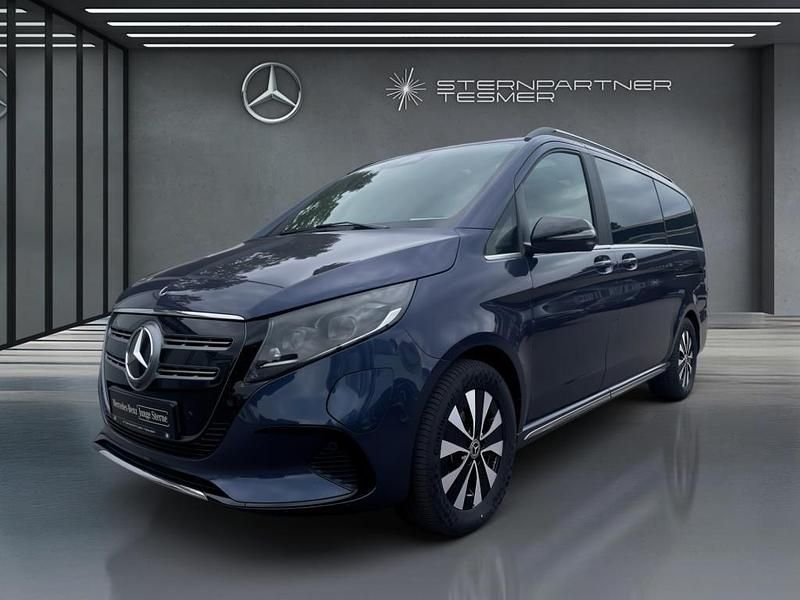 Blau Gebraucht 2024 Mercedes EQV300 Avantgarde Van / Kleinbus | 56.990 € (Teuer) - Bild 1/4