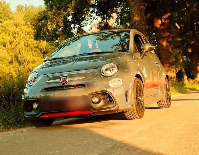 Gebraucht Abarth 695 165 PS (121 kW) 2018 Grau Kleinwagen