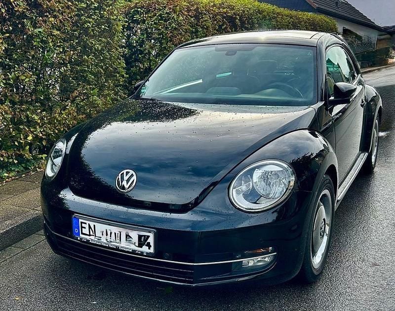 Schwarz Gebraucht 2014 VW Beetle Cup Limousine | 12.990 € (Fairer Preis) - Bild 1/4
