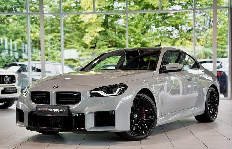 Grau Gebraucht 2024 BMW M2 Performance Coupé | 70.900 € (Teuer) - Bild 1/4