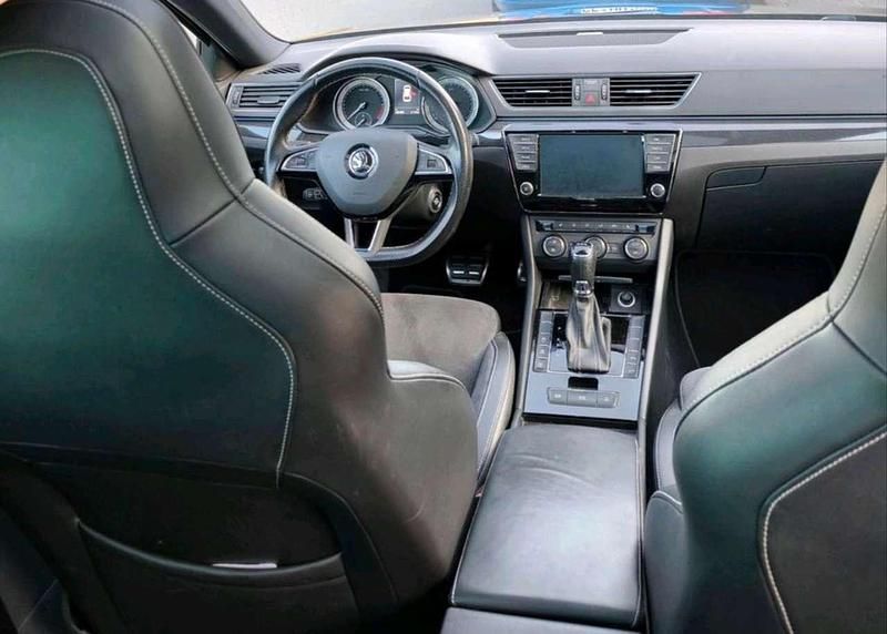 Gebraucht Skoda Superb SportLine 190 PS (139 kW) 2017 Schwarz Kombi