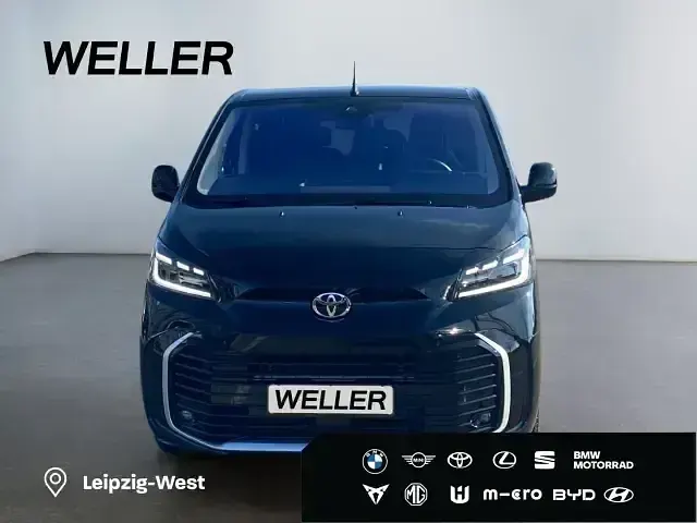 Gebraucht Toyota Proace Verso Team 177 PS (130 kW) 2024 Schwarz Kombi