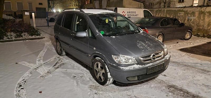 Gebraucht Opel Zafira 125 PS (91 kW) 2004 Grau Van / Kleinbus