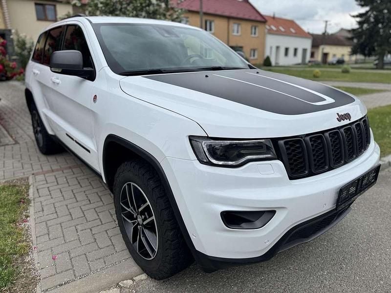 Weiß Gebraucht 2019 Jeep Grand Cherokee SUV | 23.160 € (Superpreis) - Bild 1/4