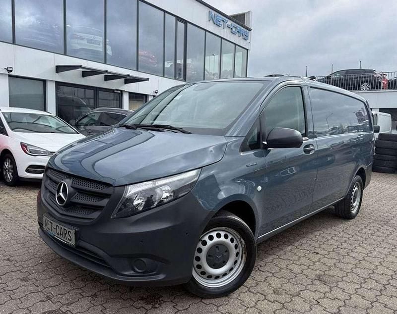 Gebraucht Mercedes e-Vito 85 kW (116 PS) 2020 Grau Van / Kleinbus