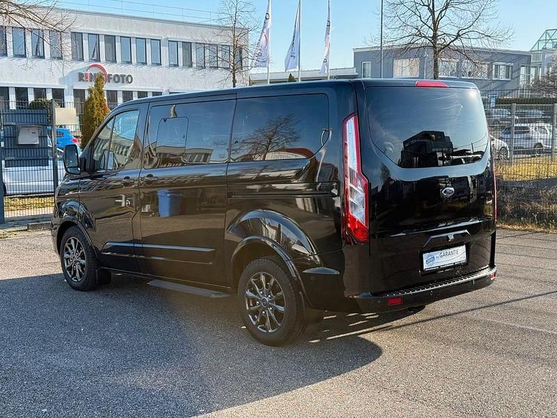 Gebraucht Ford Tourneo Titanium X 185 PS (136 kW) 2021 Schwarz Van / Kleinbus