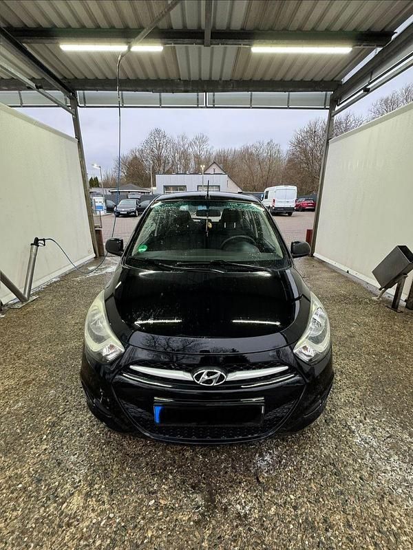 Gebraucht Hyundai i10 Style 86 PS (63 kW) 2011 Schwarz Kleinwagen