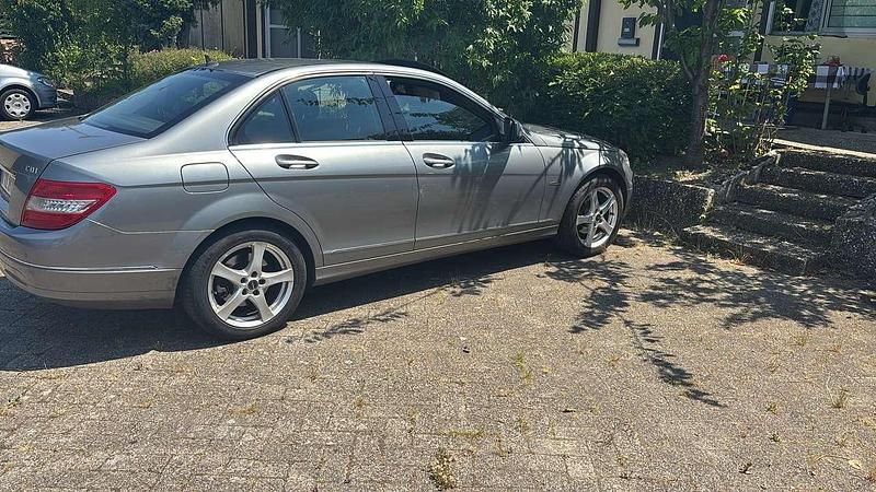 Gebraucht Mercedes C220 Elegance 170 PS (125 kW) 2007 Limousine