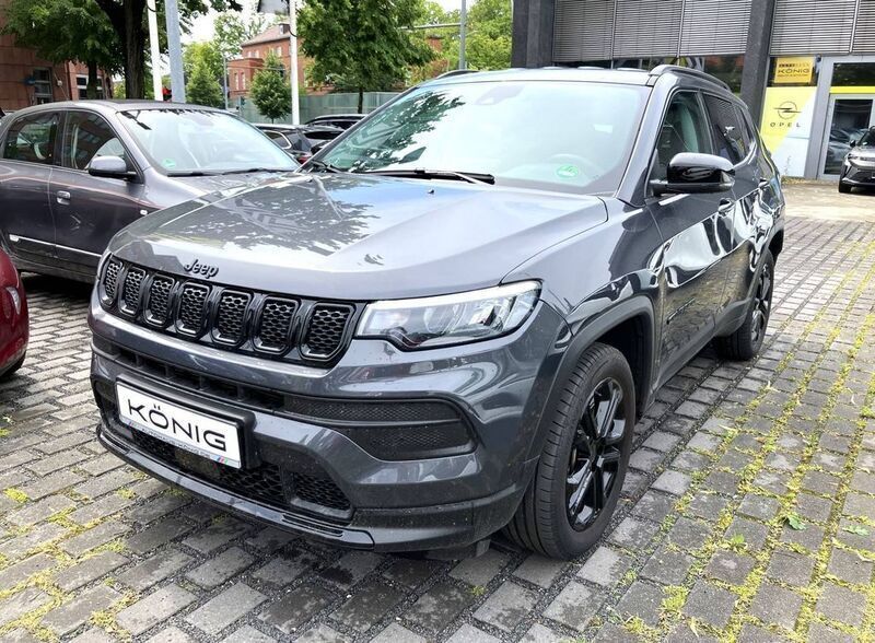 Graphite grey (5dt) Gebraucht 2023 Jeep Compass Night Eagle SUV | 24.999 € (Superpreis) - Bild 1/4