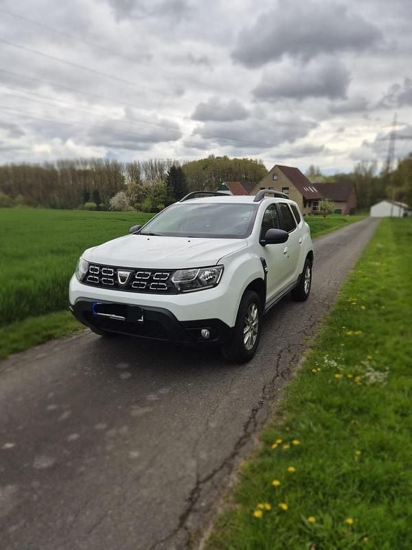 Second-hand Dacia Duster 114 CP (83 kW) 2019 Alb SUV