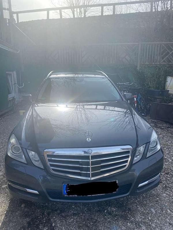 Gebraucht 2012 Mercedes E250 Elegance Kombi | 8.000 € (Fairer Preis) - Bild 1/4