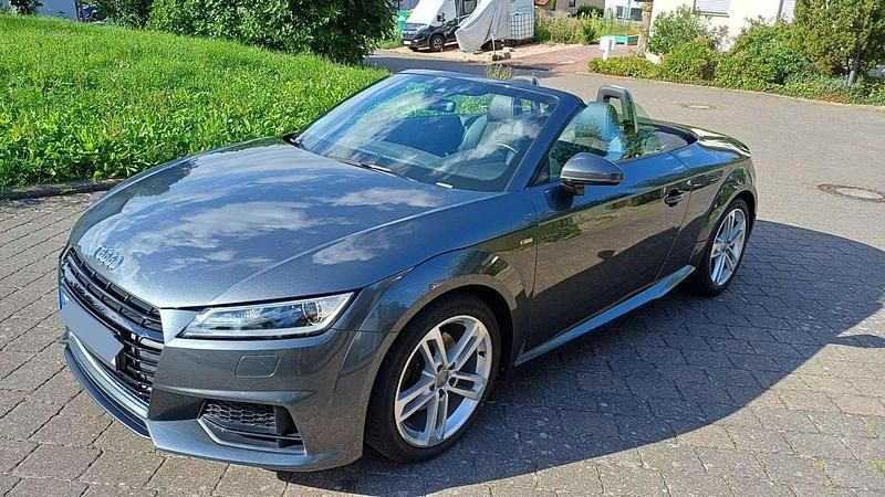 Grau Gebraucht 2015 Audi TT Roadster S-Line Cabrio | 23.899 € (Fairer Preis) - Bild 1/4
