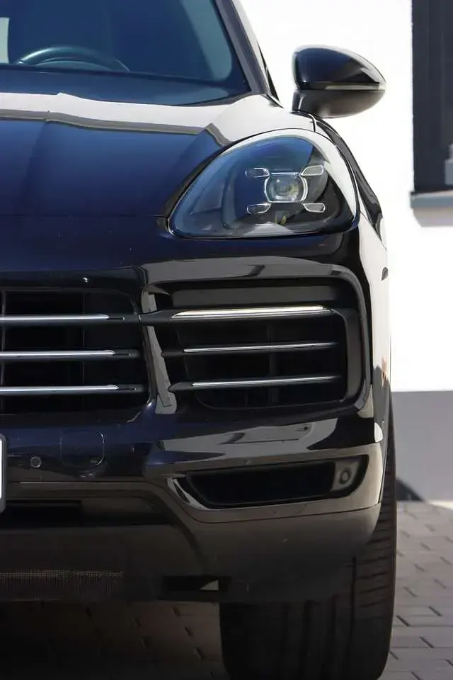 Gebraucht Porsche Cayenne Sport 340 PS (250 kW) 2018 Tiefschwarzmetallic SUV