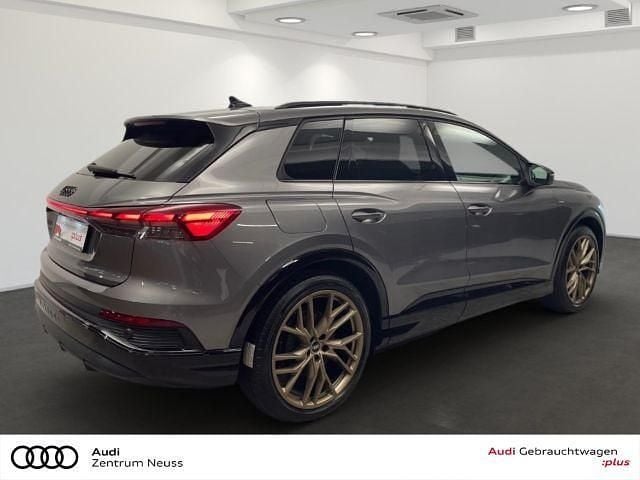 Gebraucht Audi Q4 e-tron S-Line 150 kW (204 PS) 2022 Grau SUV