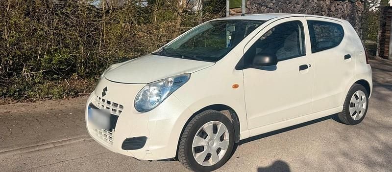 Gebraucht Suzuki Alto Basic 68 PS (50 kW) 2011 Weiß Kleinwagen