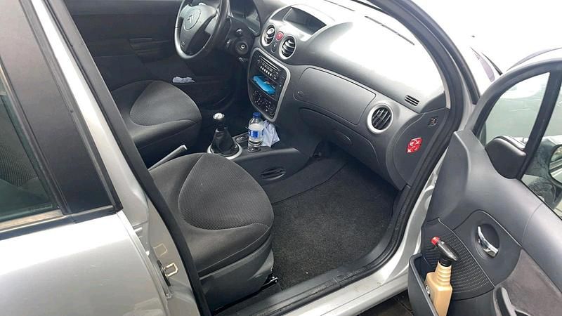 Gebraucht Citroën C3 73 PS (53 kW) 2006 Silber Limousine