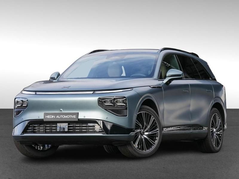 Neu XPENG G9 AWD Performance 311 kW (423 PS) 2026 Grün kaitoke green matte SUV