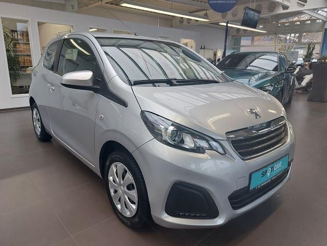 Gallium grau metallic Gebraucht 2021 Peugeot 108 Active Kleinwagen | 4.490 € (Superpreis) - Bild 1/4