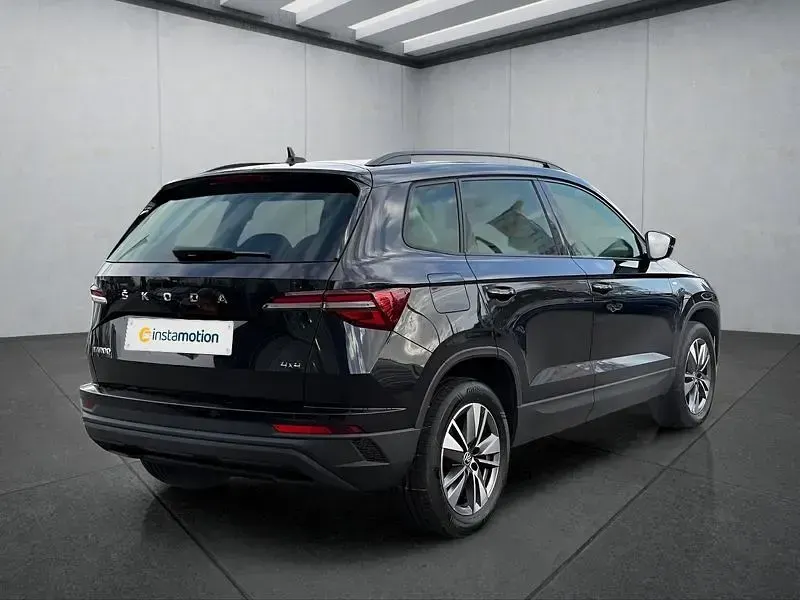 Gebraucht Skoda Karoq 150 PS (110 kW) 2023 Schwarz SUV