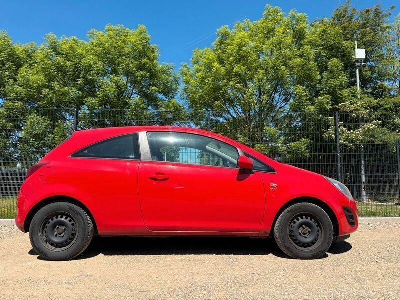 Gebraucht Opel Corsa Active 69 PS (50 kW) 2013 Rot Limousine
