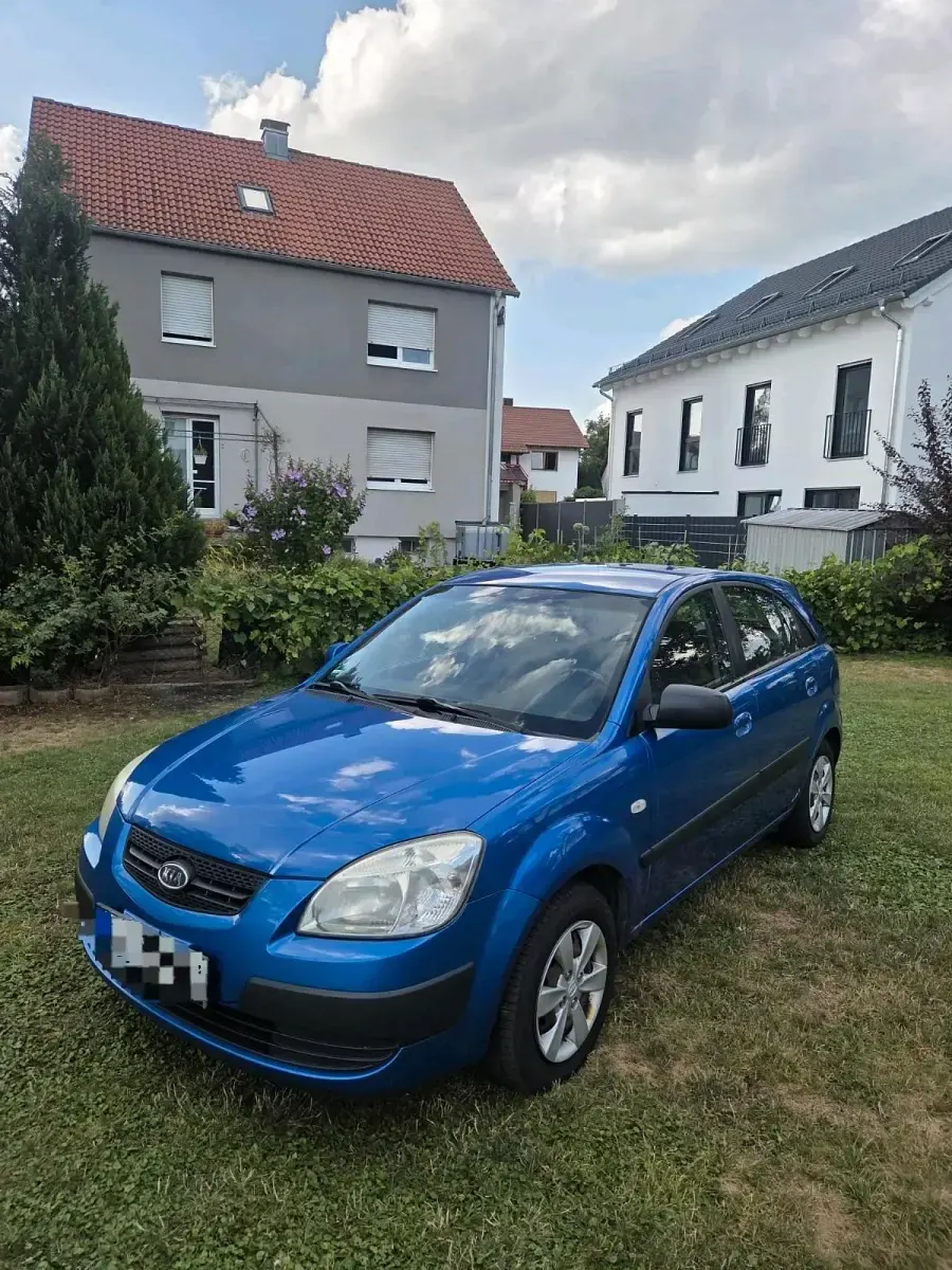 Gebraucht Kia Rio 110 PS (80 kW) 2009 Blau Kleinwagen