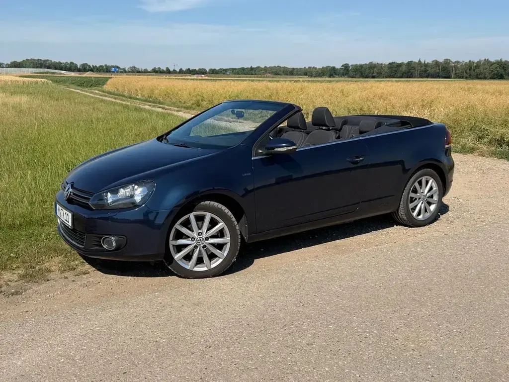 Gebraucht VW Golf Cabriolet LOUNGE 125 PS (91 kW) 2015 Blau Cabrio