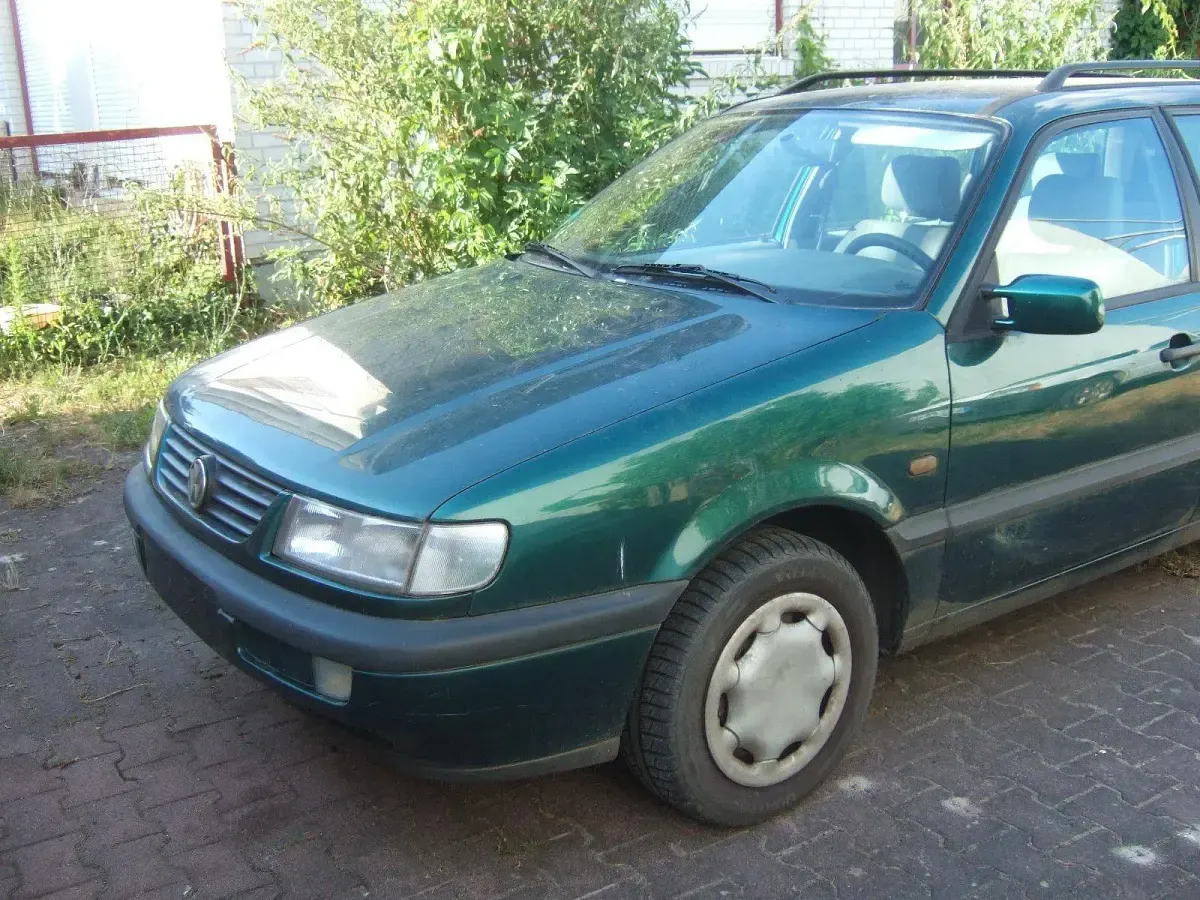 Gebraucht VW Passat 100 PS (73 kW) 1997 Grün Kombi