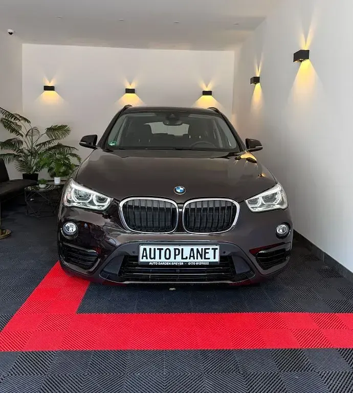 Gebraucht BMW X1 Sport Line 140 PS (102 kW) 2019 Braun SUV