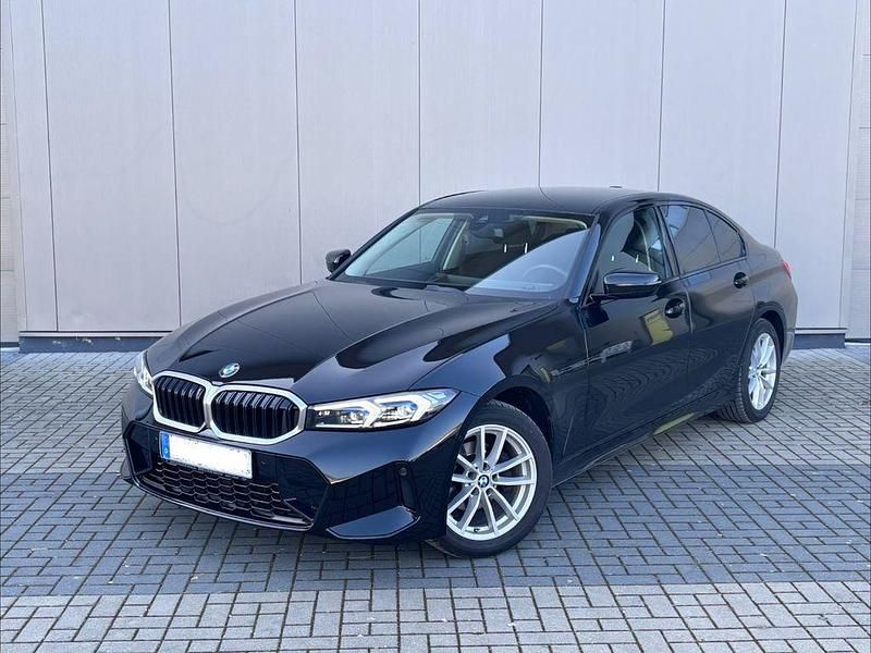 Schwarz Gebraucht 2024 BMW 318 Limousine | 28.999 € (Guter Preis) - Bild 1/4