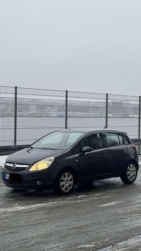 Gebraucht Opel Corsa Edition 80 PS (58 kW) 2008 Kleinwagen