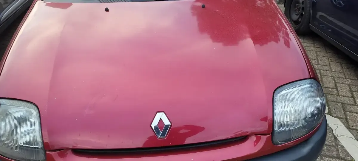 Gebraucht Renault Clio II 75 PS (55 kW) 2000 Rot Kleinwagen