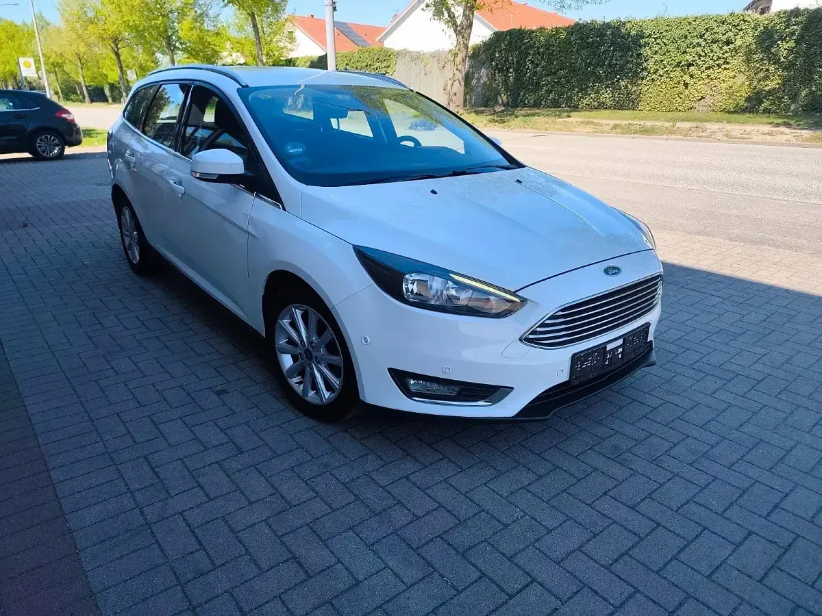 Occasion Ford Focus Titanium 101 ch (74 kW) 2018 Blanc Break