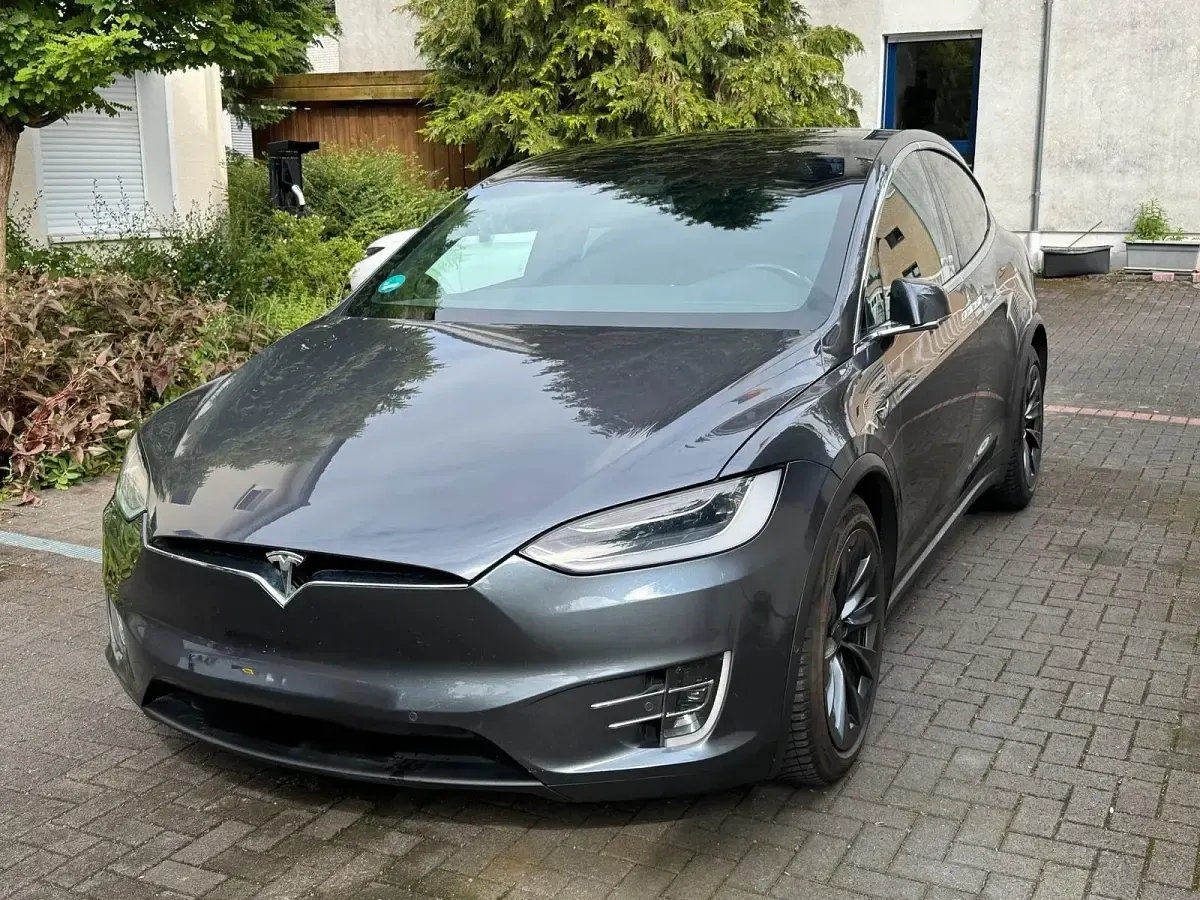 Gebraucht Tesla Model X 386 kW (525 PS) 2018 Grau SUV