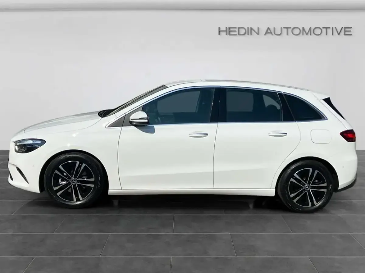 Gebraucht Mercedes B180 Progressive 116 PS (85 kW) 2024 Weiß Kleinwagen