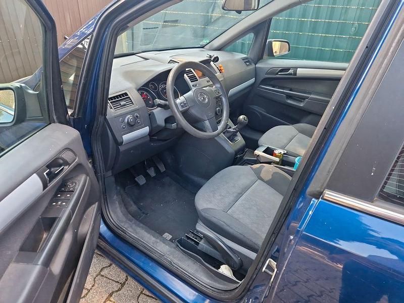 Blau Gebraucht 2006 Opel Zafira Van / Kleinbus | 1.000 € (Fairer Preis) - Bild 1/4