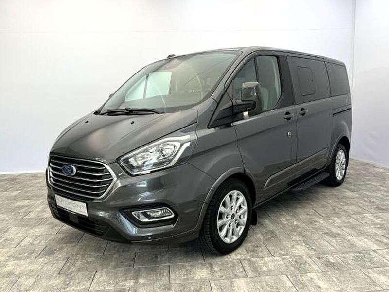 Magneticgrau metallic Gebraucht 2024 Ford Tourneo Custom Titanium X Van | 41.840 € (Fairer Preis) - Bild 1/4