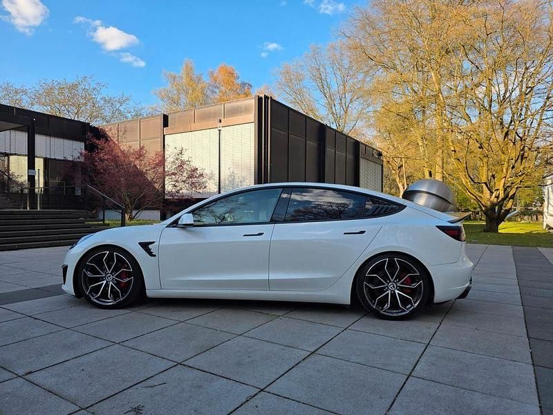 Gebraucht Tesla Model 3 366 kW (498 PS) 2020 Weiß Limousine