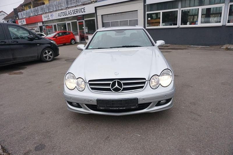 Gebraucht Mercedes CLK200 Avantgarde 163 PS (119 kW) 2007 Silber Coupé