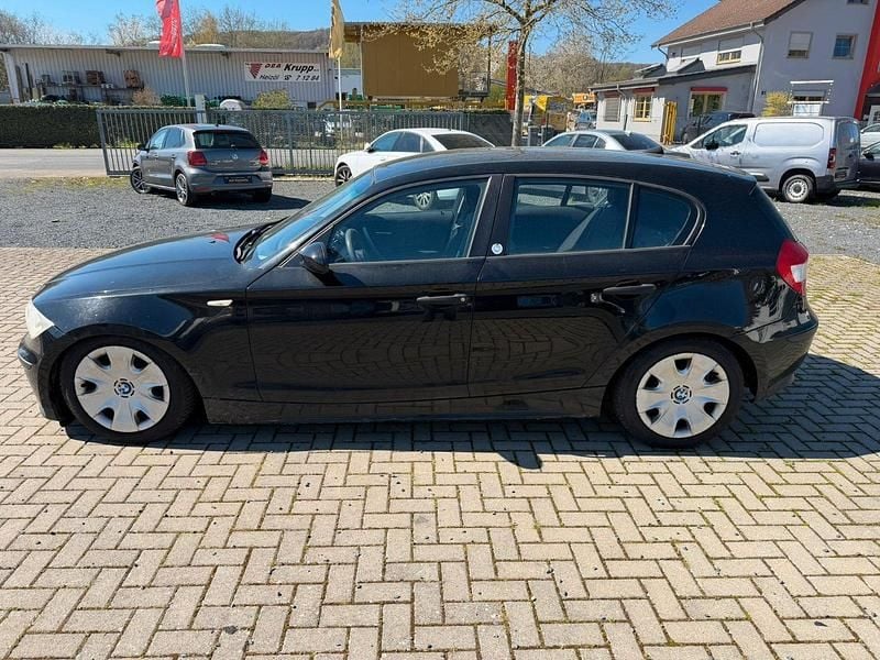 Gebraucht BMW 116 116 PS (85 kW) 2007 Schwarz Kleinwagen