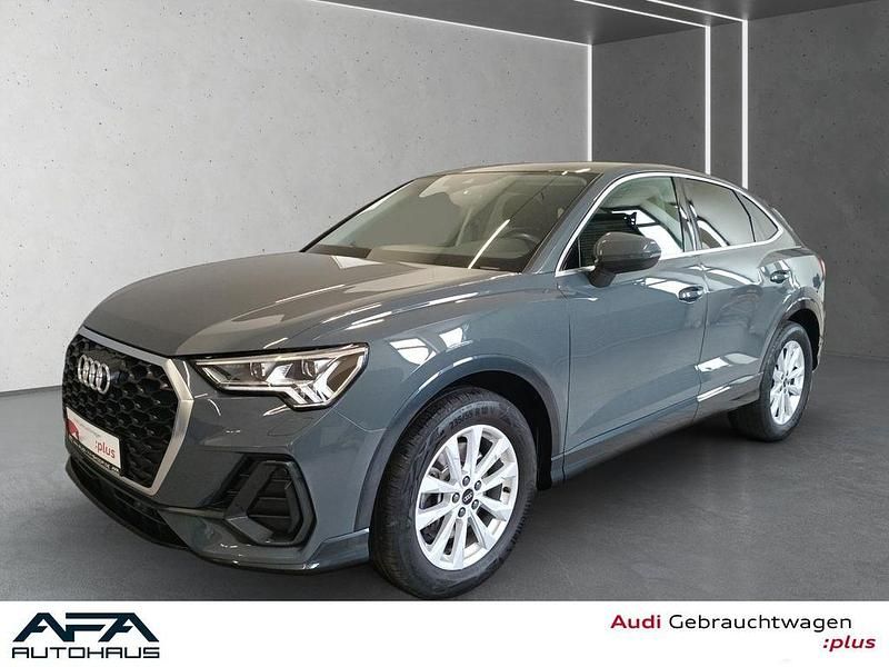 Grau Gebraucht 2022 Audi Q3 Sportback Sport SUV | 38.127 € (Guter Preis) - Bild 1/4